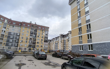 Среднеуральск, ул. Лесная,2б