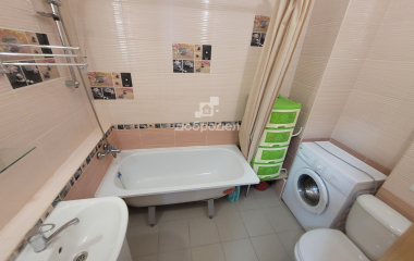 Екатеринбург, ул. Парниковая,6