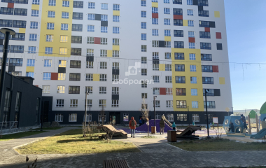 Екатеринбург, ул. Академика Ландау,35