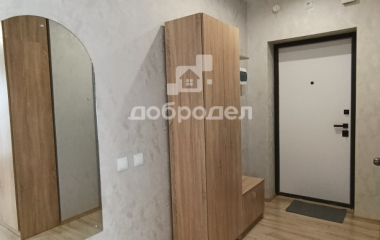 Екатеринбург, ул. Крауля,105