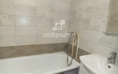 Екатеринбург, ул. Краснолесья,117