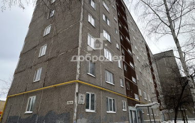 Екатеринбург, б-р. Сиреневый,11