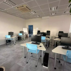 284.00 м² | 8 - 9 эт. 31