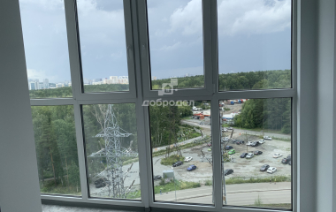 Екатеринбург, мкр. Светлый,11