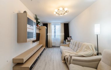 Екатеринбург, ул. Старых Большевиков,3