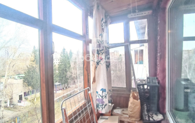 Екатеринбург, ул. Серафимы Дерябиной,49/2