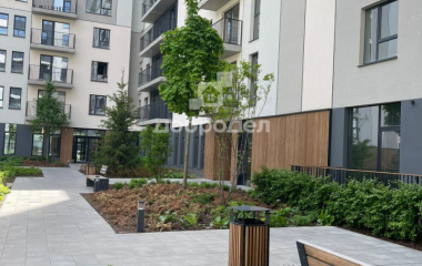 Екатеринбург, ул. Пехотинцев,2В