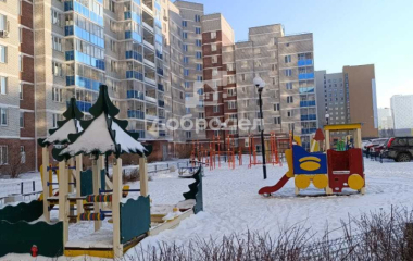 Екатеринбург, ул. Евгения Савкова,3