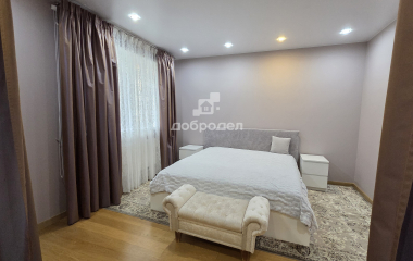 Екатеринбург, ул. Адмирала Ушакова,4