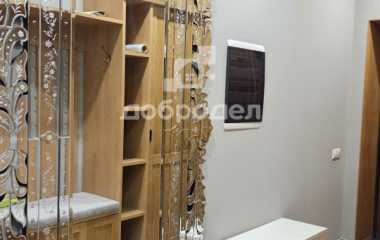 Екатеринбург, ул. Адмирала Ушакова,4