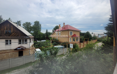 городской округ Среднеуральск, посёлок Мурзинка, ул. Полевая,27