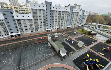 Екатеринбург, ул. Юмашева,11