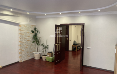 Екатеринбург, ул. Крауля,51