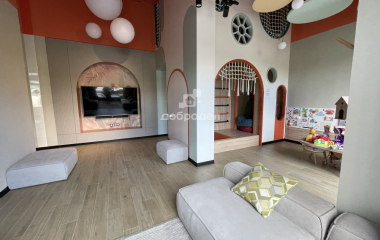 Екатеринбург, ул. Нагорная,12