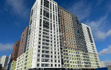 Екатеринбург, ул. Хрустальногорская,93