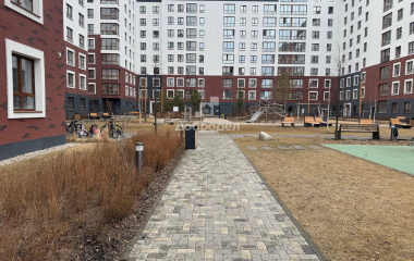 Екатеринбург, б-р. Золотистый,11
