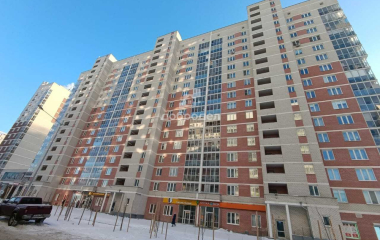 Екатеринбург, ул. Евгения Савкова,3