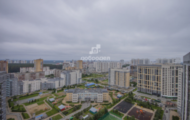 Екатеринбург, ул. Михеева М.Н.,2