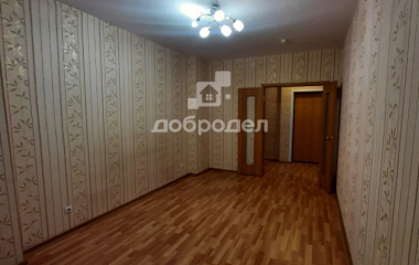 Екатеринбург, ул. Анатолия Мехренцева,36