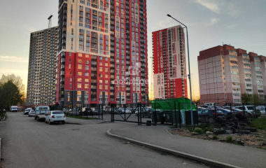 Екатеринбург, пр-кт. Космонавтов,91В
