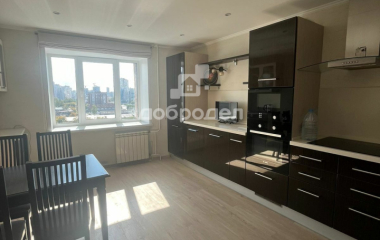 Екатеринбург, ул. Щорса,24