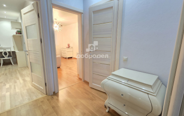 Екатеринбург, ул. Адмирала Ушакова,4