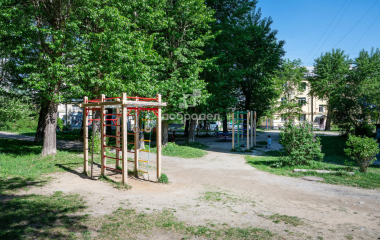 Екатеринбург, ул. Лесная,38а