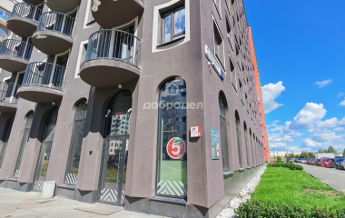 Екатеринбург, ул. Пехотинцев,1в
