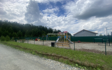 Бобровский, Свердловская обл. Сысертский городской округ территория СНТ Бобровские дачи