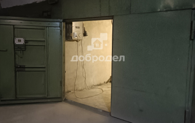 Екатеринбург, ул. Фронтовых бригад,12