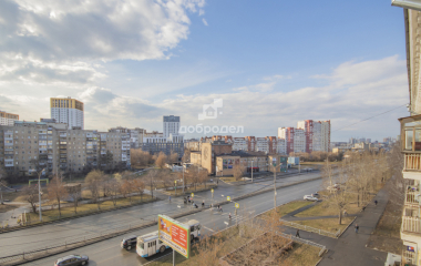 Екатеринбург, пр-кт. Космонавтов,48