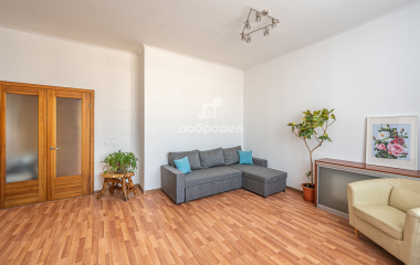 Екатеринбург, ул. Белинского,180