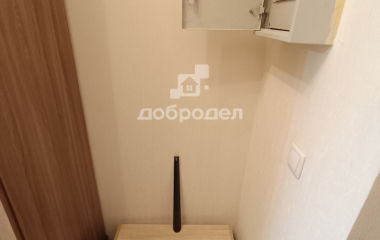Екатеринбург, ул. Рощинская,27