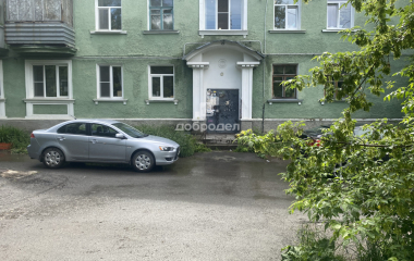Екатеринбург, ул. Стачек,12а