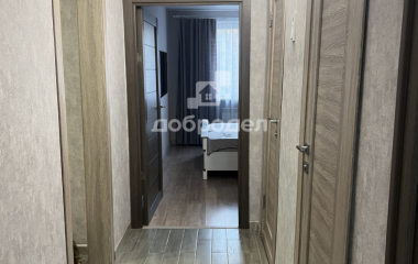 Екатеринбург, ул. Крестинского,27