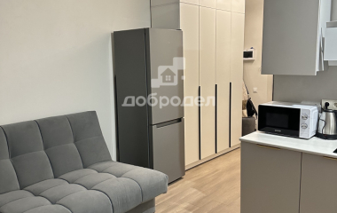 Екатеринбург, ул. Крауля,107/4