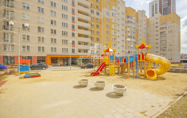 Екатеринбург, ул. Николая Островского,5