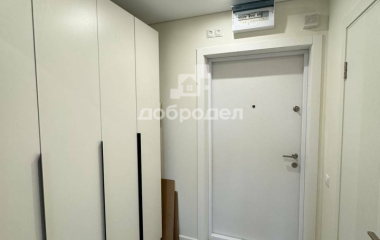 Екатеринбург, ул. Хуторская,1/4