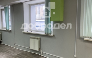 Екатеринбург, ул. Фронтовых бригад,27/1