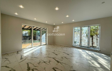 Екатеринбург, пос.Рассоха, КП Зеленые квартала-3, ул. Лебедева, 18