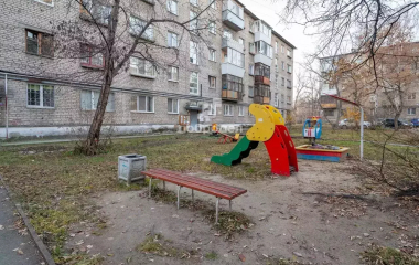 Екатеринбург, ул. Стрелочников,6