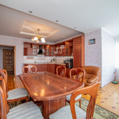 3-к квартира | 122.00 м² | 3 - 4 эт. 01