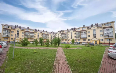 Екатеринбург, ул. Очеретина,5