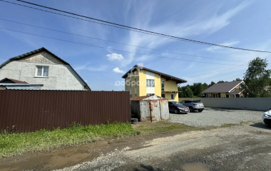 Екатеринбург, Улесье, ул. Гранатовая, 60