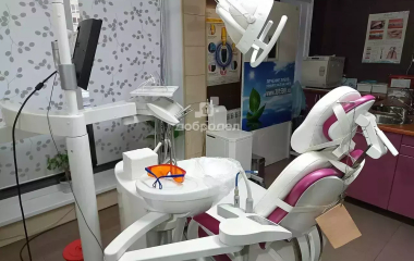 Екатеринбург, ул. Бакинских комиссаров,100