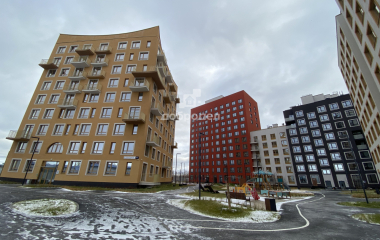 Екатеринбург, ул. Пехотинцев 1в