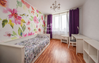 Екатеринбург, ул. Кировградская,4