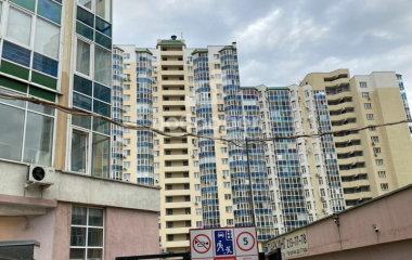 Екатеринбург, ул. Кузнечная,83
