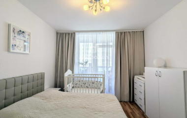 Екатеринбург, ул. Евгения Савкова,3