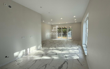 Екатеринбург, пос.Рассоха, КП Зеленые квартала-3, ул. Лебедева, 18